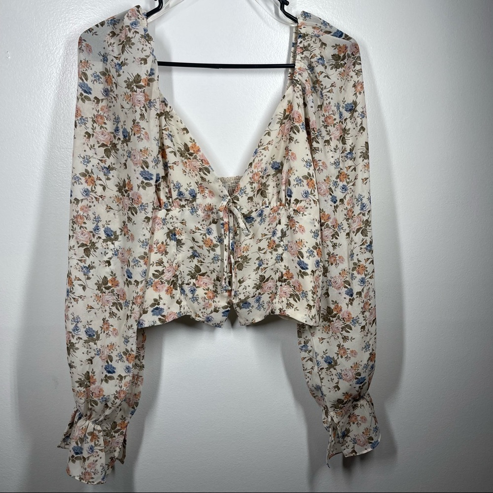 NWT Dress Forum Crop Top